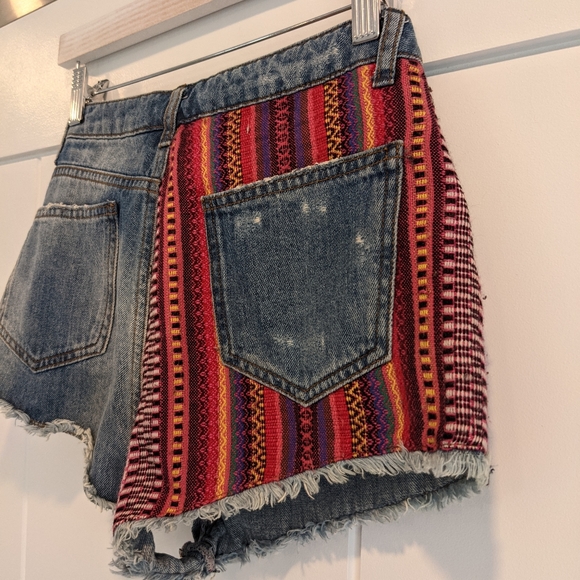 Women's High Rise Jean Shorts - Picture 6 of 7